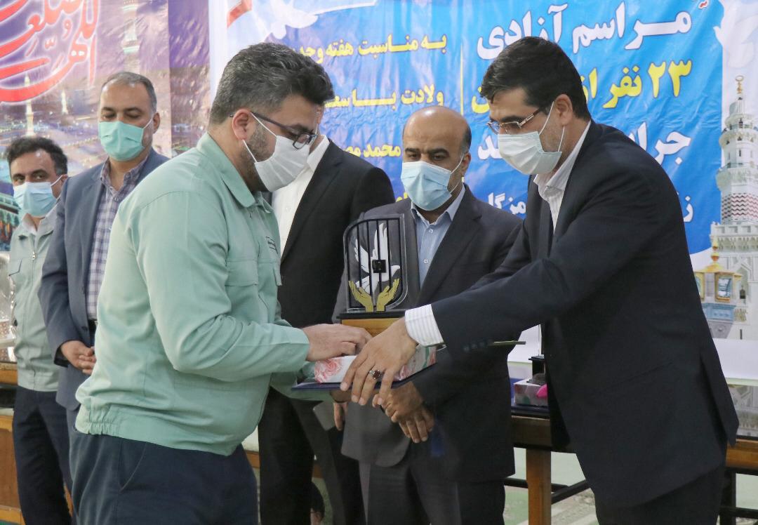 آزادی ۱۱۰ زندانی جرائم غیر عمد در استان با کمک شرکت فولاد هرمزگان