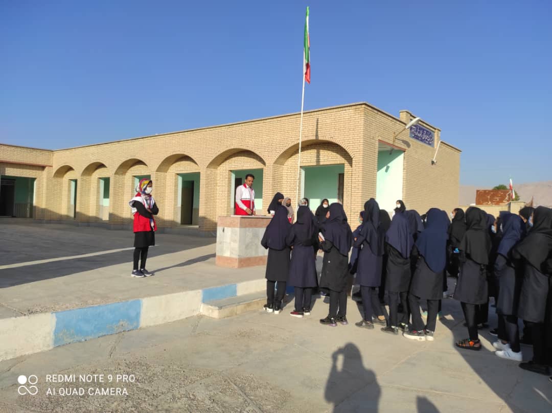 اجرای مانور زلزله و ایمنی در مدارس بخش احمدی
