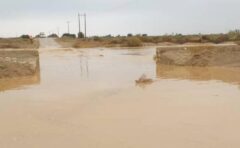 طغیان رودخانه آب ۱۷ روستای سِندِرک میناب را قطع کرد